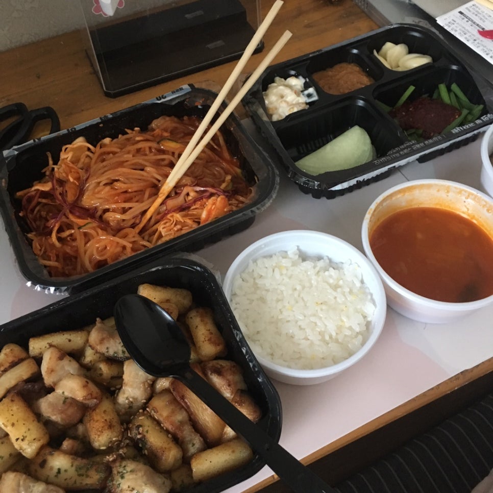 놀부부대찌개 삼겹본능 이미지