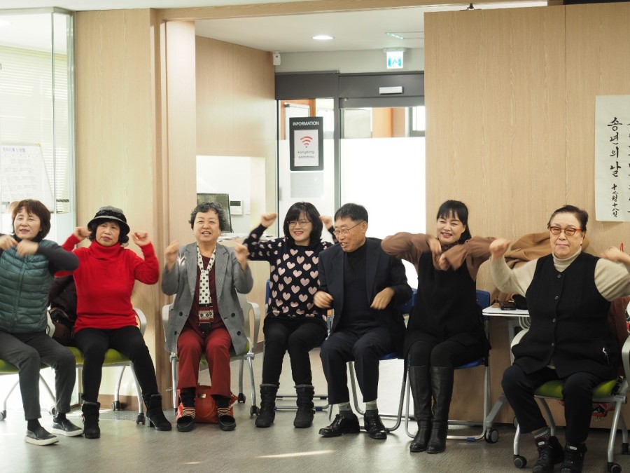 웃으면복돼지 이미지