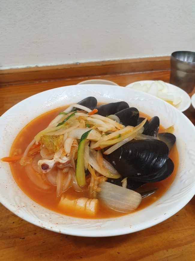 옛날즉석우동짜장 이미지