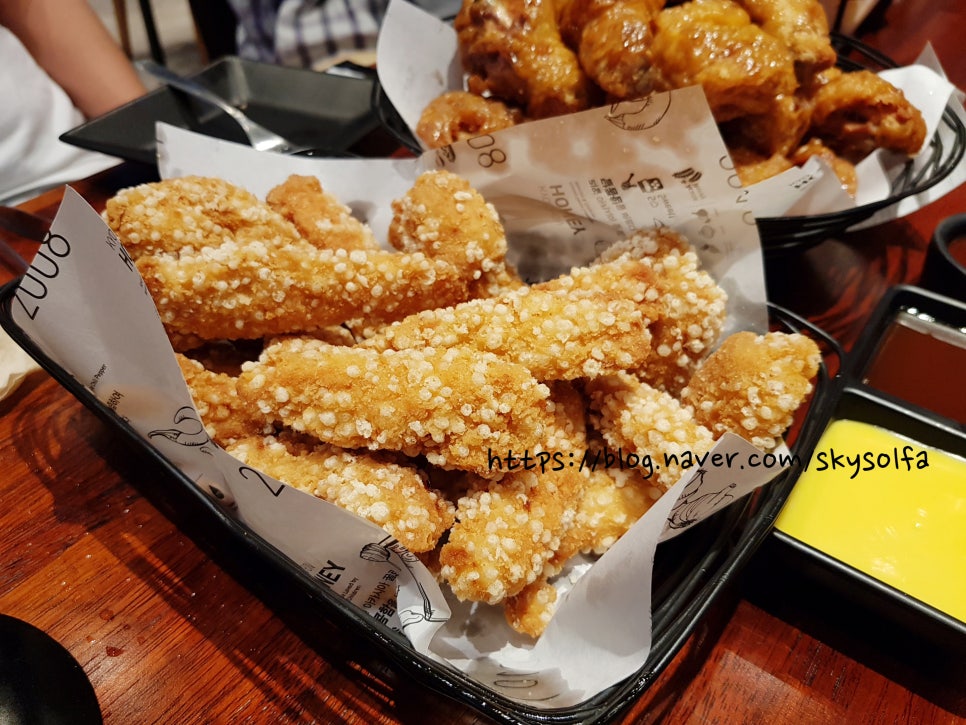 교촌치킨 율량점 이미지