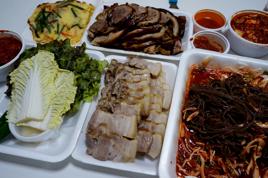 이장군왕족발 이미지
