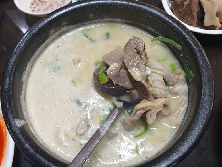 원조돼지족탕 이미지