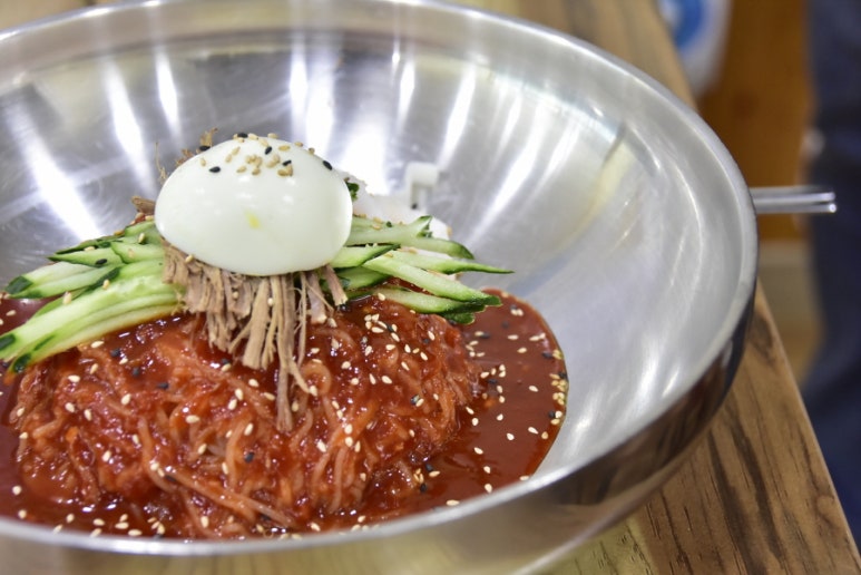 달전밀면 이미지
