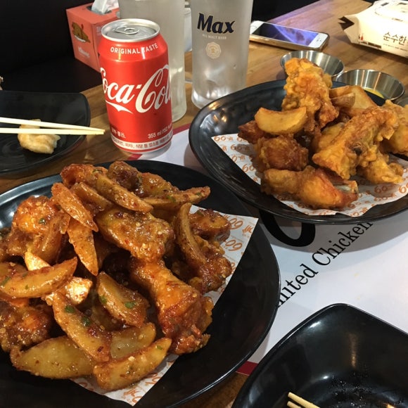 치킨다움 이미지