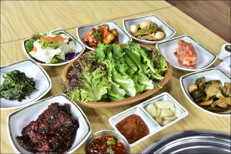 쌍둥이돼지꿈 이미지