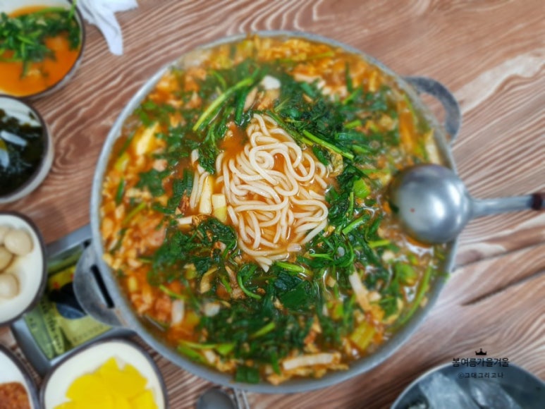 철암모텔 이미지