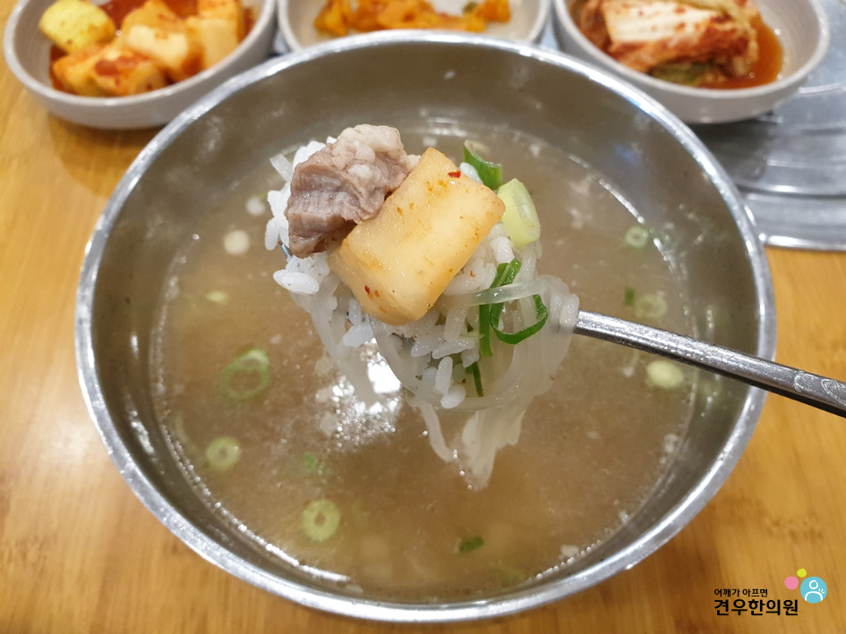 왕갈비칼국수 이미지