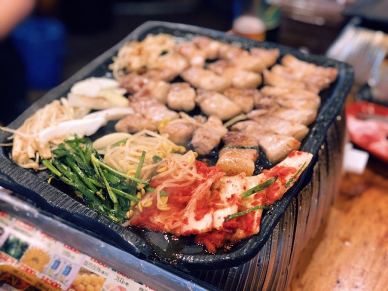 동네 삼겹살 이미지