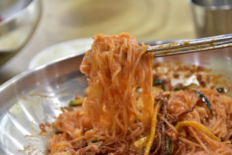 달전밀면 이미지