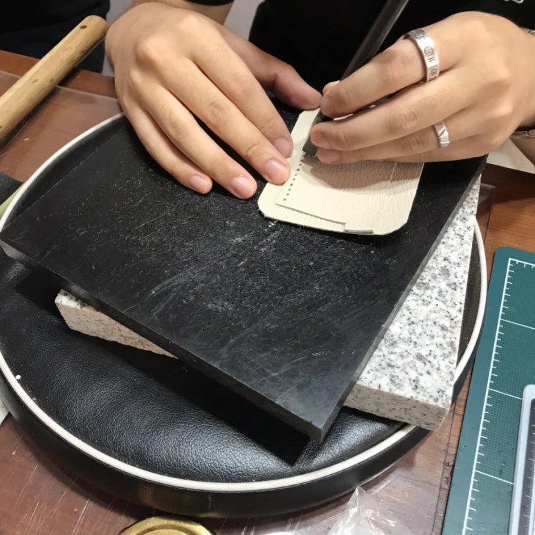 콜롱스튜디오 이미지