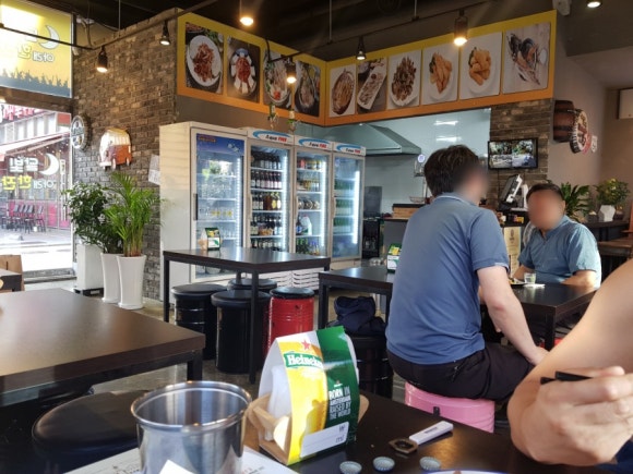 달빛아래 맥주한잔 이미지