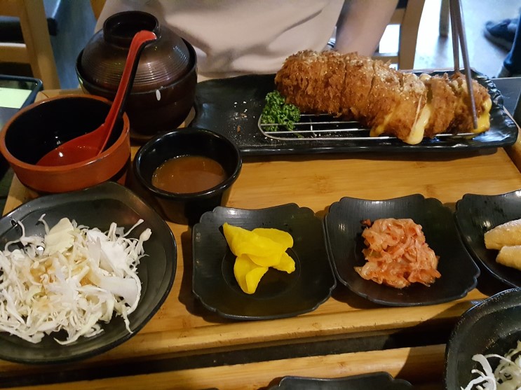 차차돈까스 이미지