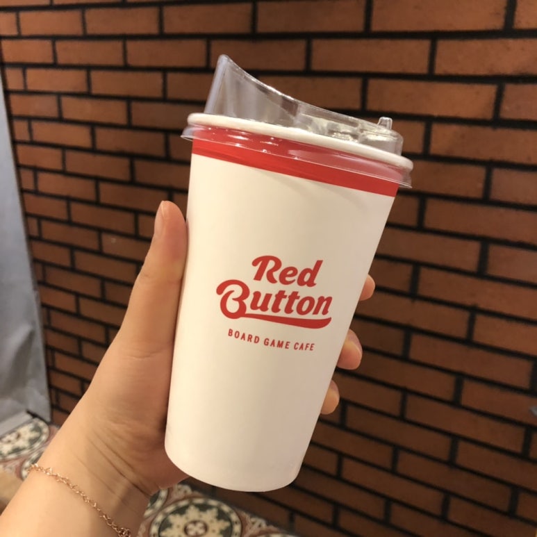 꽃돼지보드까페 이미지