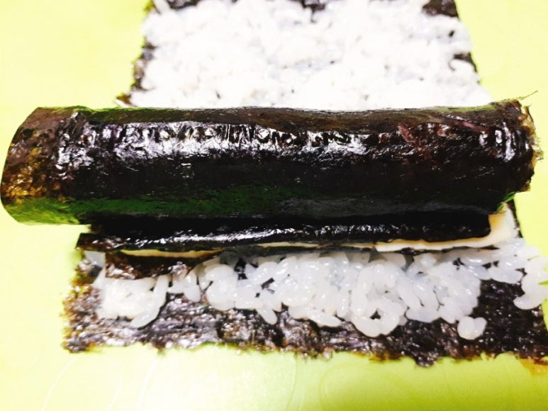 달팽이김밥 이미지