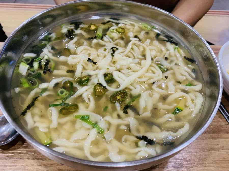 장터칼국수 이미지