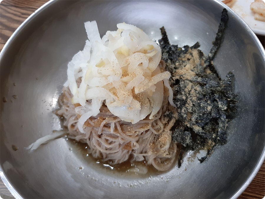 우물막국수 이미지