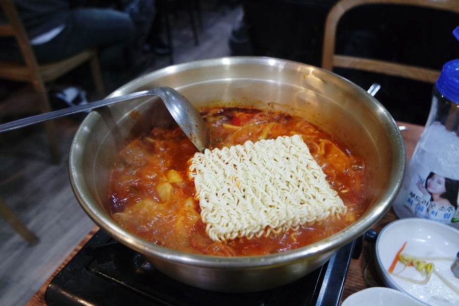 양푼이닭도리탕 이미지