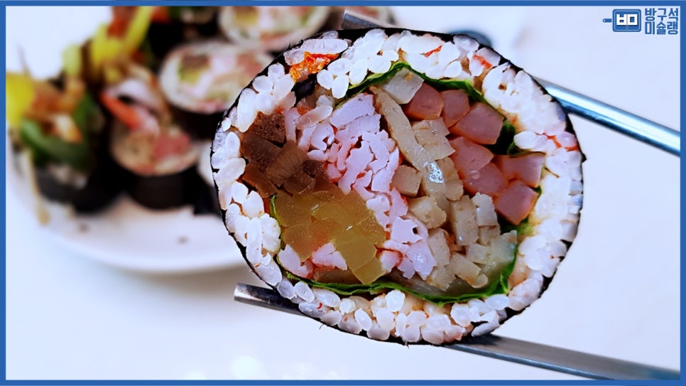 토마토김밥 이미지