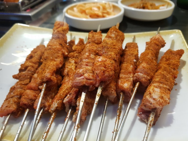 동한양꼬치 이미지