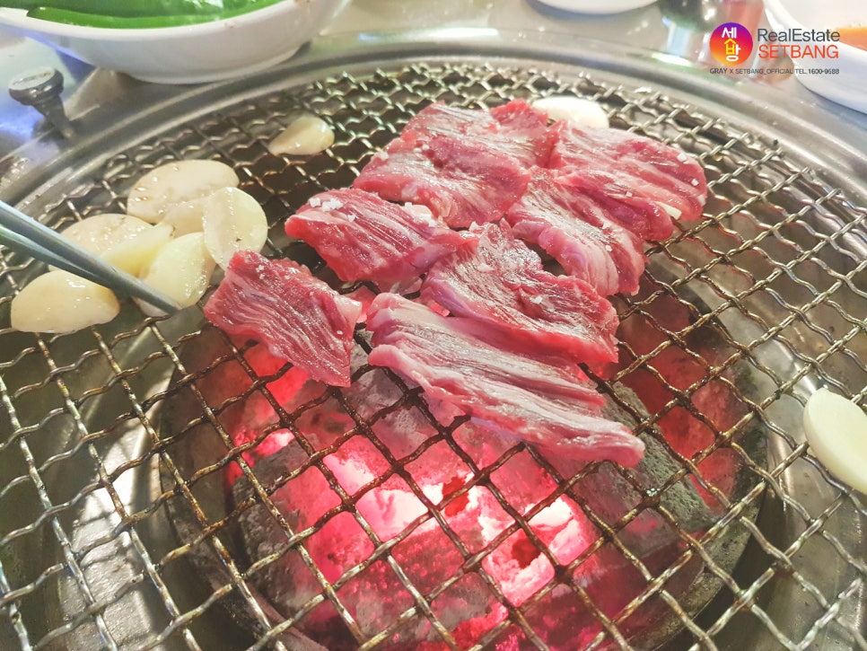 황소숯불뒷고기 이미지