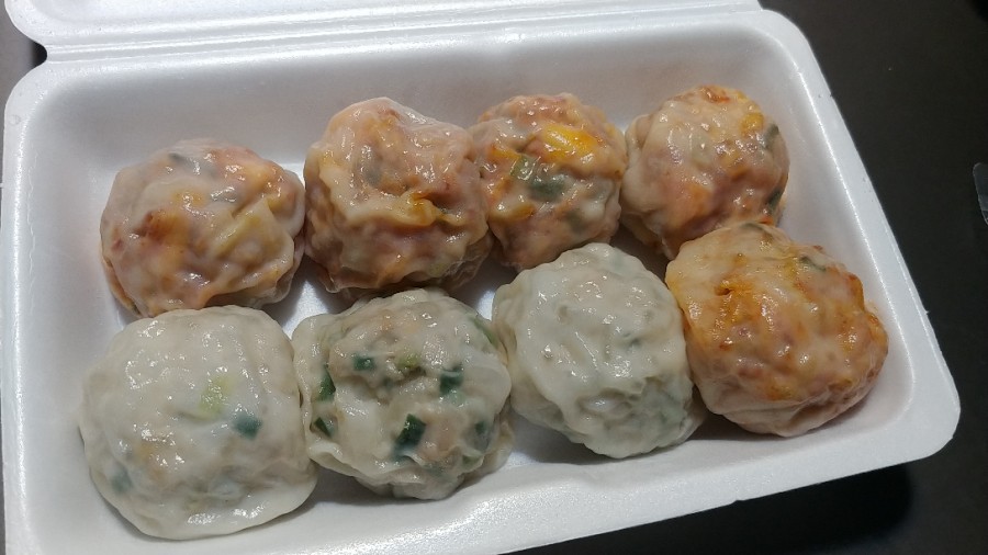 거대한맛기똥찬손만두 이미지