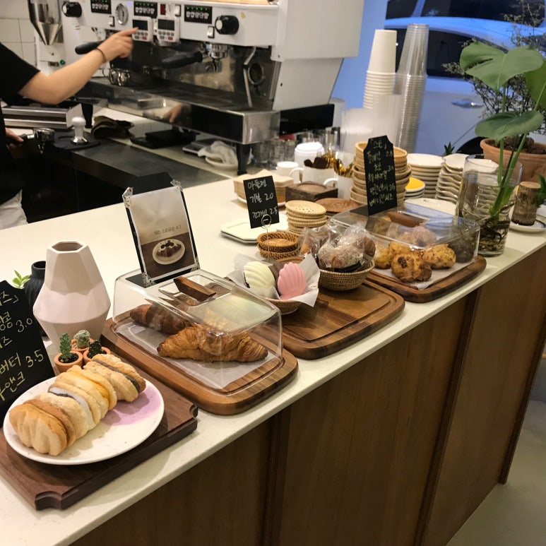 1009 COFFEE 이미지
