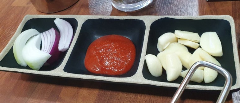 황쓰도깨비집숯불닭갈비 이미지