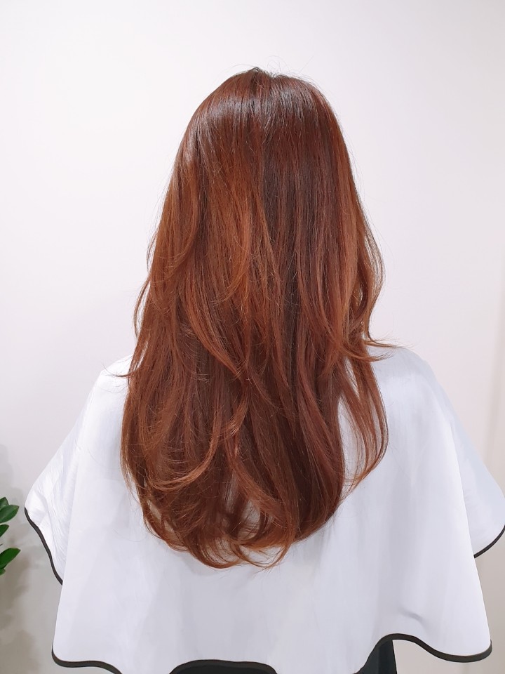 머리 잘 헤어 이미지