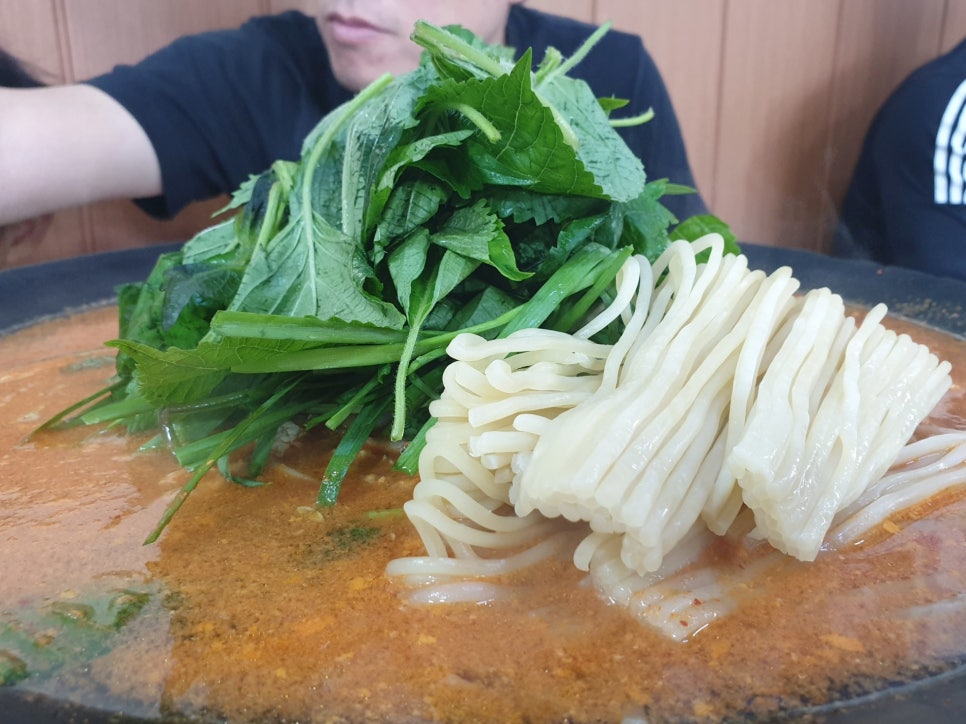 태백솥뚜껑물닭갈비 이미지