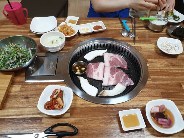 흑돼지생막꾸어 이미지