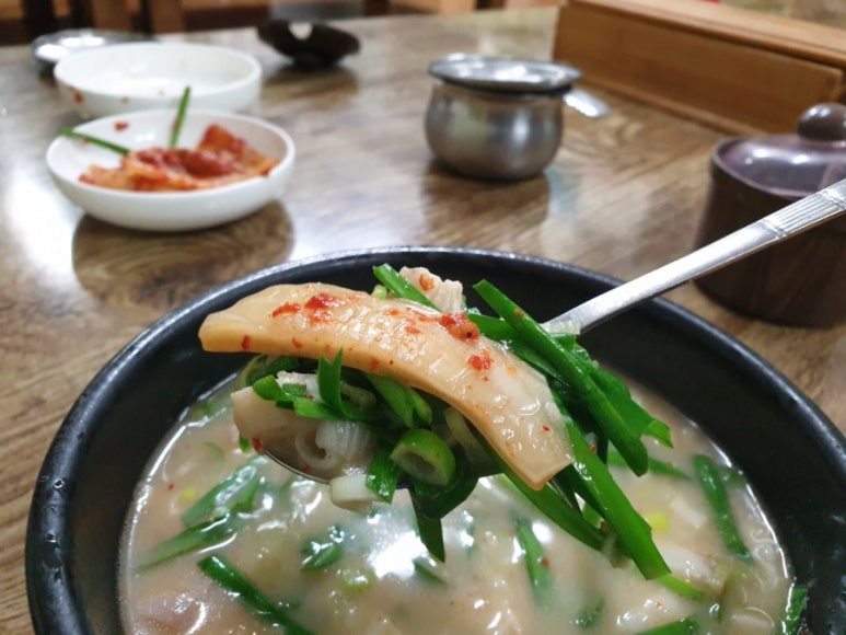토담집 돼지국밥 이미지