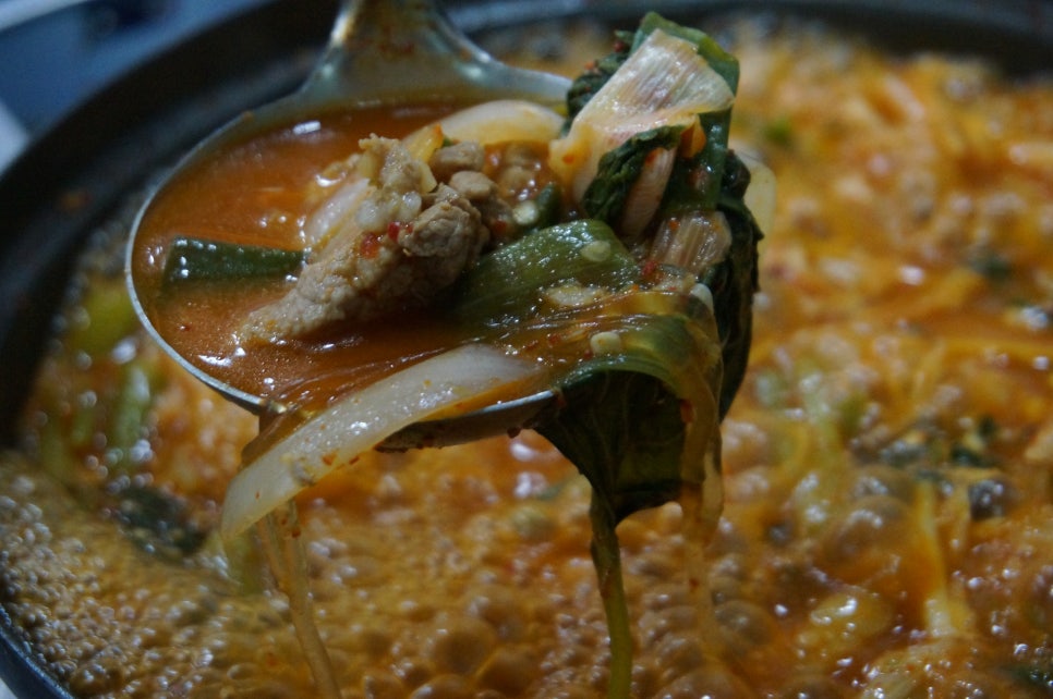 진황제돼지찌개 이미지