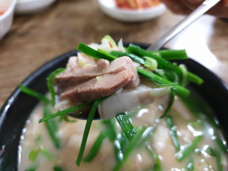 토담집 돼지국밥 이미지