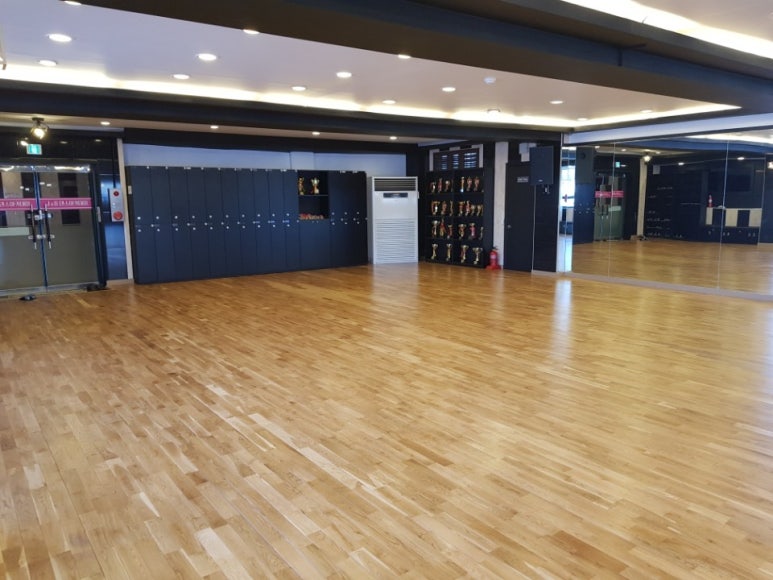 왈츠댄스스포츠학원 이미지
