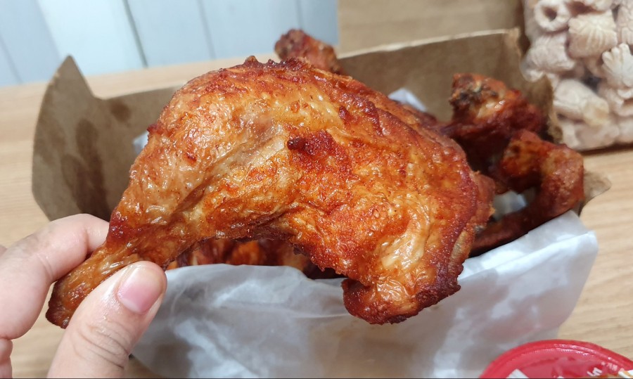 디케이치킨 이미지
