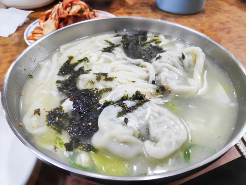 충무칼국수 이미지