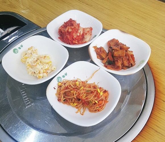 놀부부대찌개 삼겹본능 이미지