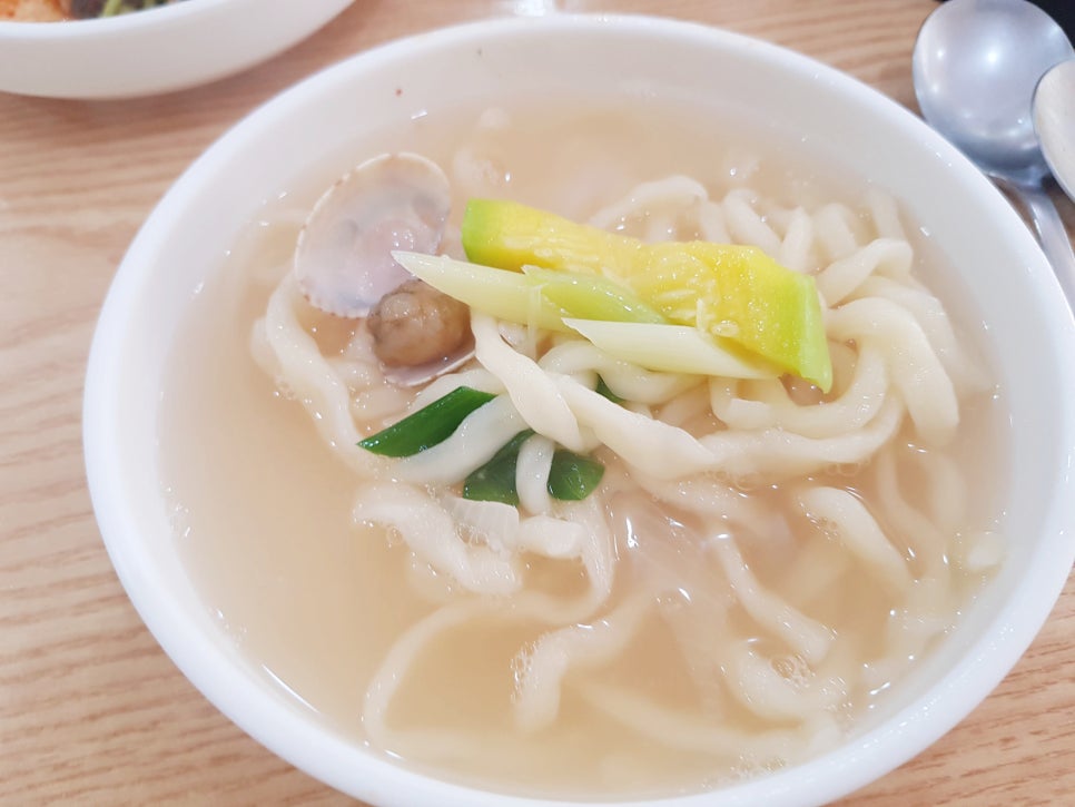 백청우칼국수 이미지