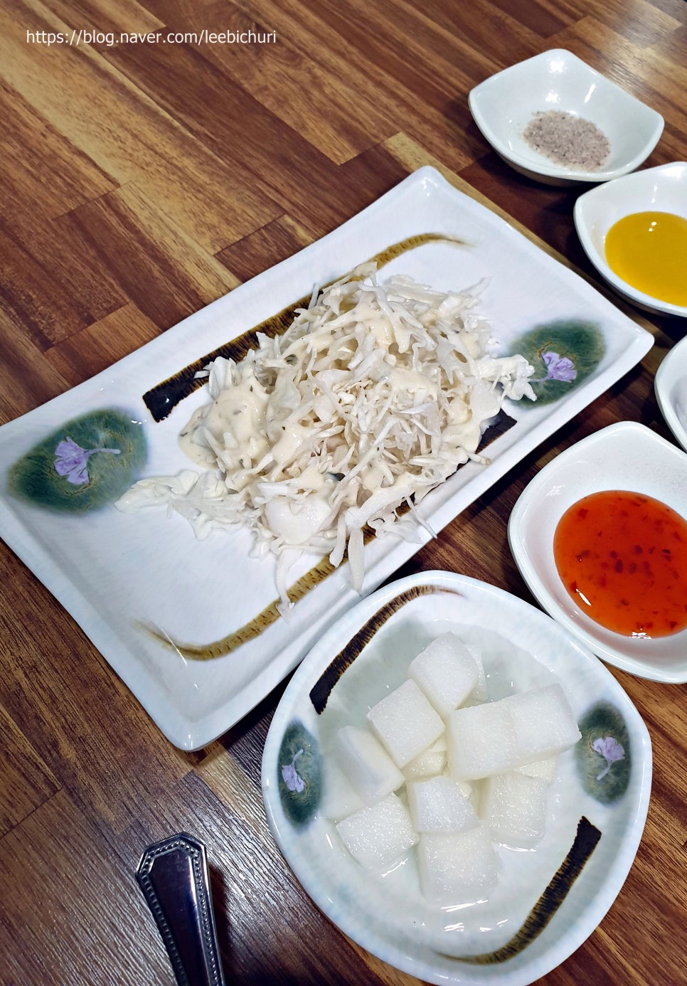 옛날통닭숯불구이 이미지