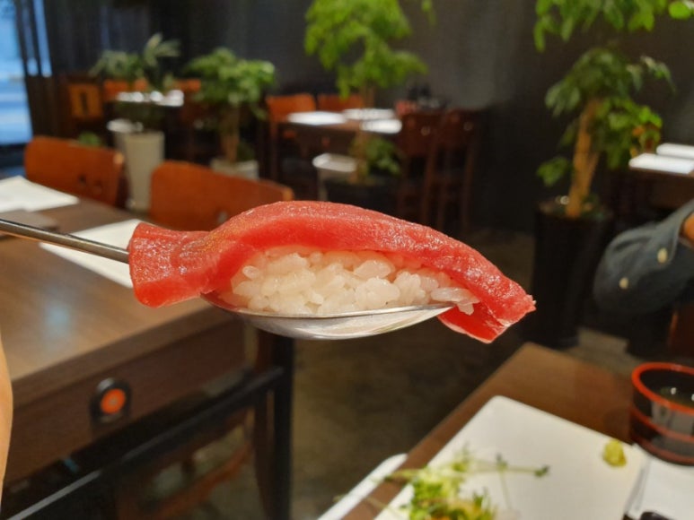 스시엔참치아지 이미지