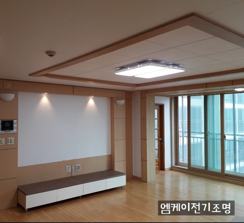 엠케이전기조명 이미지