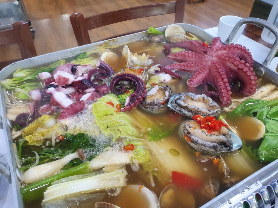 팔팔문어전복탕 이미지
