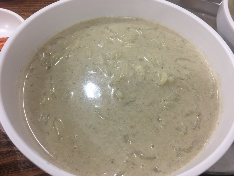 타래바지락칼국수 이미지