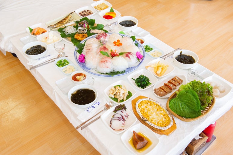 사계절회식당 이미지