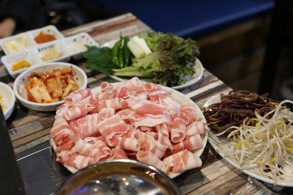 청춘삼겹 이미지