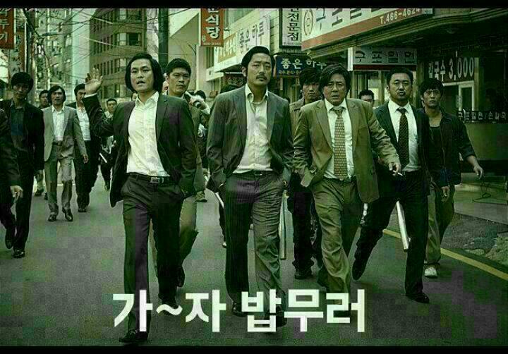 돈뭉치 이미지