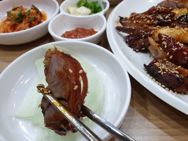 정석통바베큐족구이 이미지