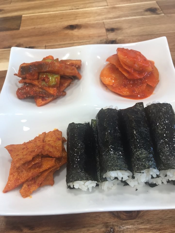 통영충무김밥 이미지