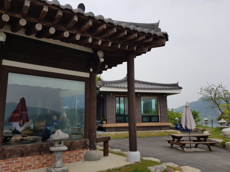 애뜨락 이미지