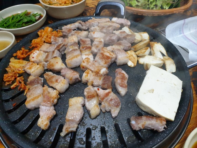 돼지사냥 이미지
